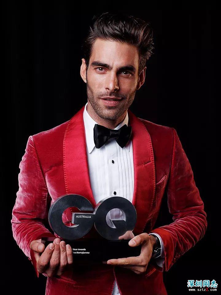 Jon Kortajarena 不仅是超模，还是Gay圈模范！